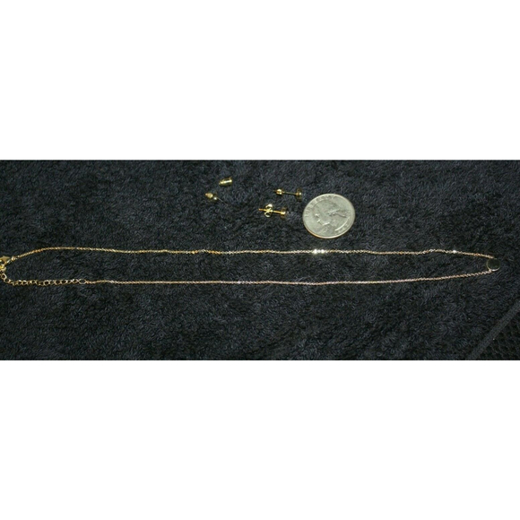 WOMEN'S GOLDTONE NECKLACE & EARRING SET NEW - Picture 6 of 7